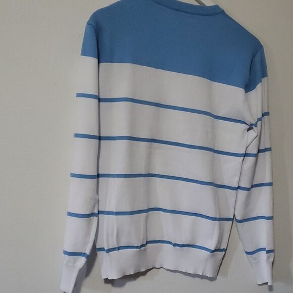 Classic Blue and White Crewneck Sweater - Picture 5 of 5